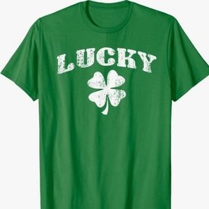 Green lucky clover t-shirt size small